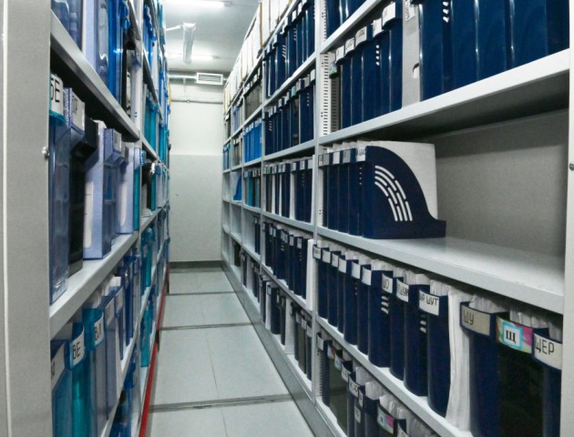 стеллажи с электроприводом