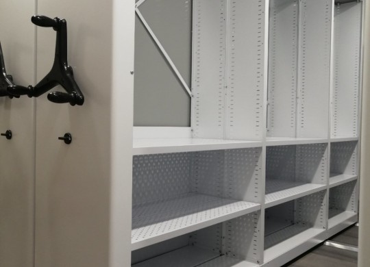 Разноформатное содержание стеллажного блока